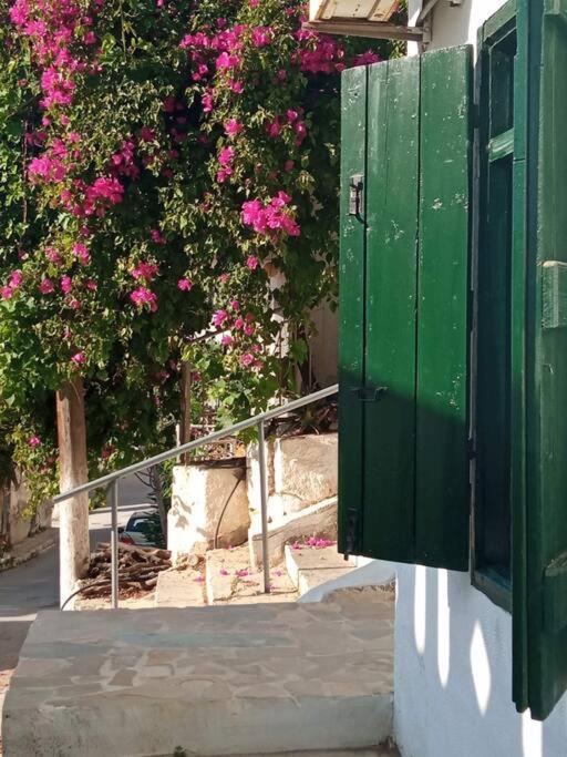 Estia Κατάλυμα Στο Μύρτος Eksteriør bilde